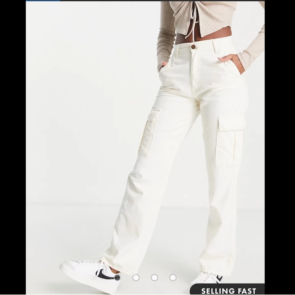 Stradivarius STR straight leg cargo pants in white